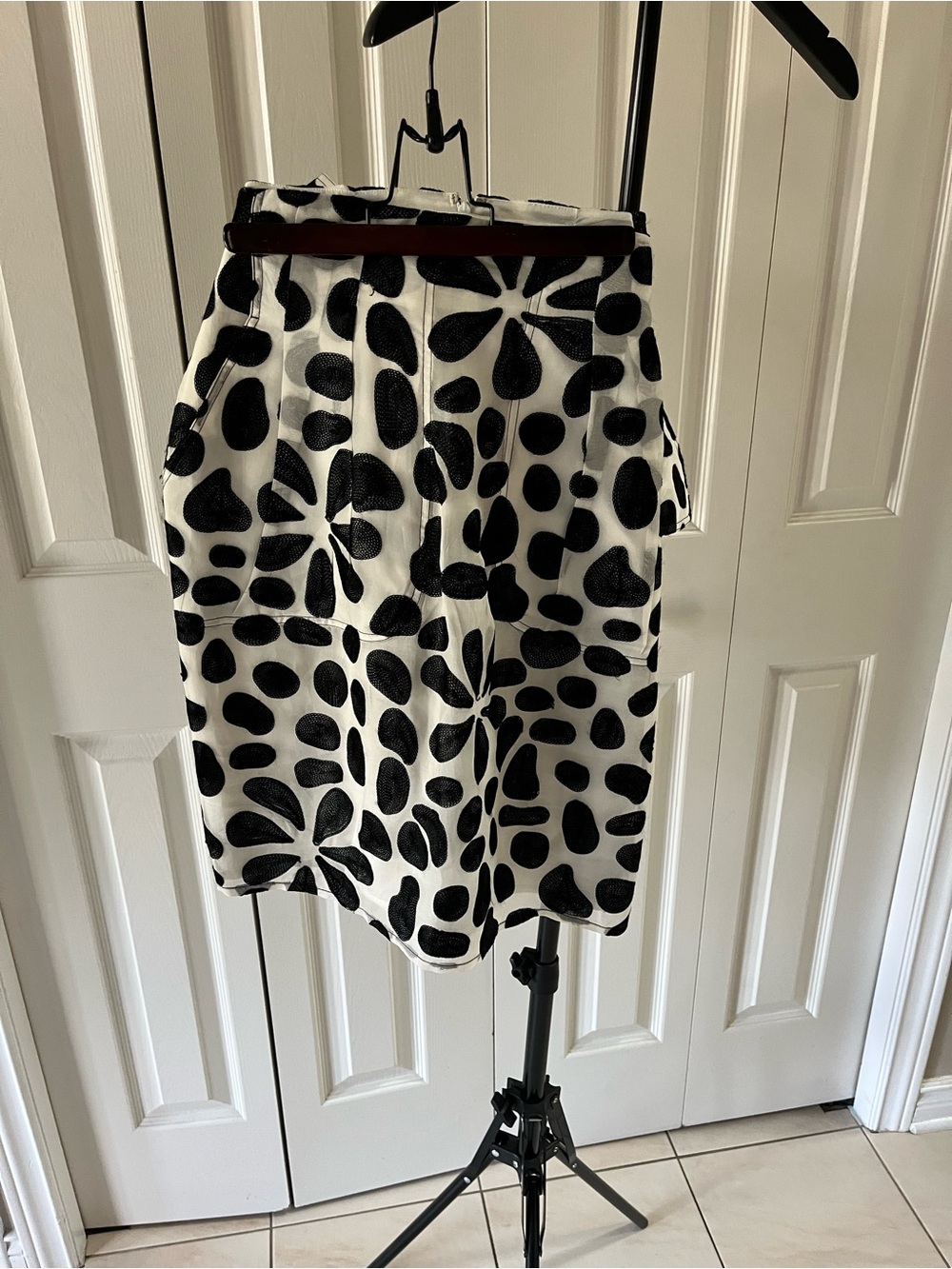St. John Couture Black & White Floral embroidered Skirt